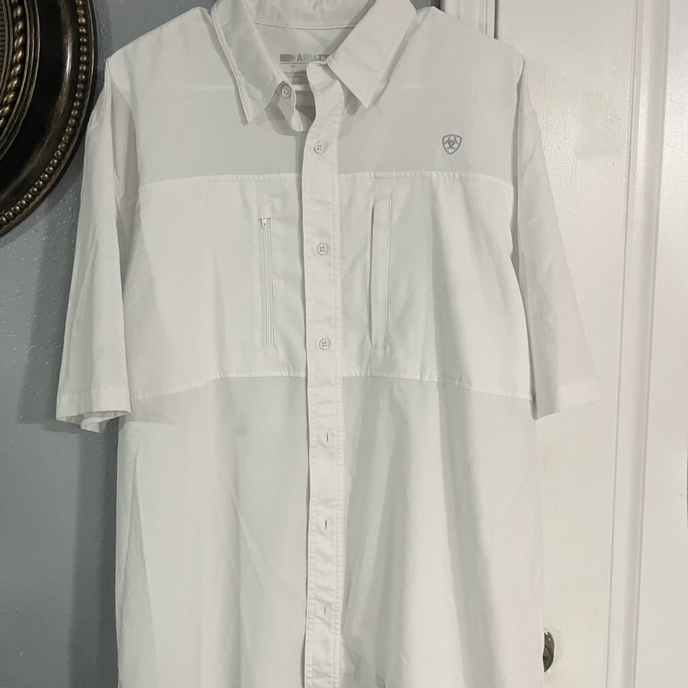 Ariat VentTEK White Casual Button Down Shirt Short Sleeve, LIKE NEW